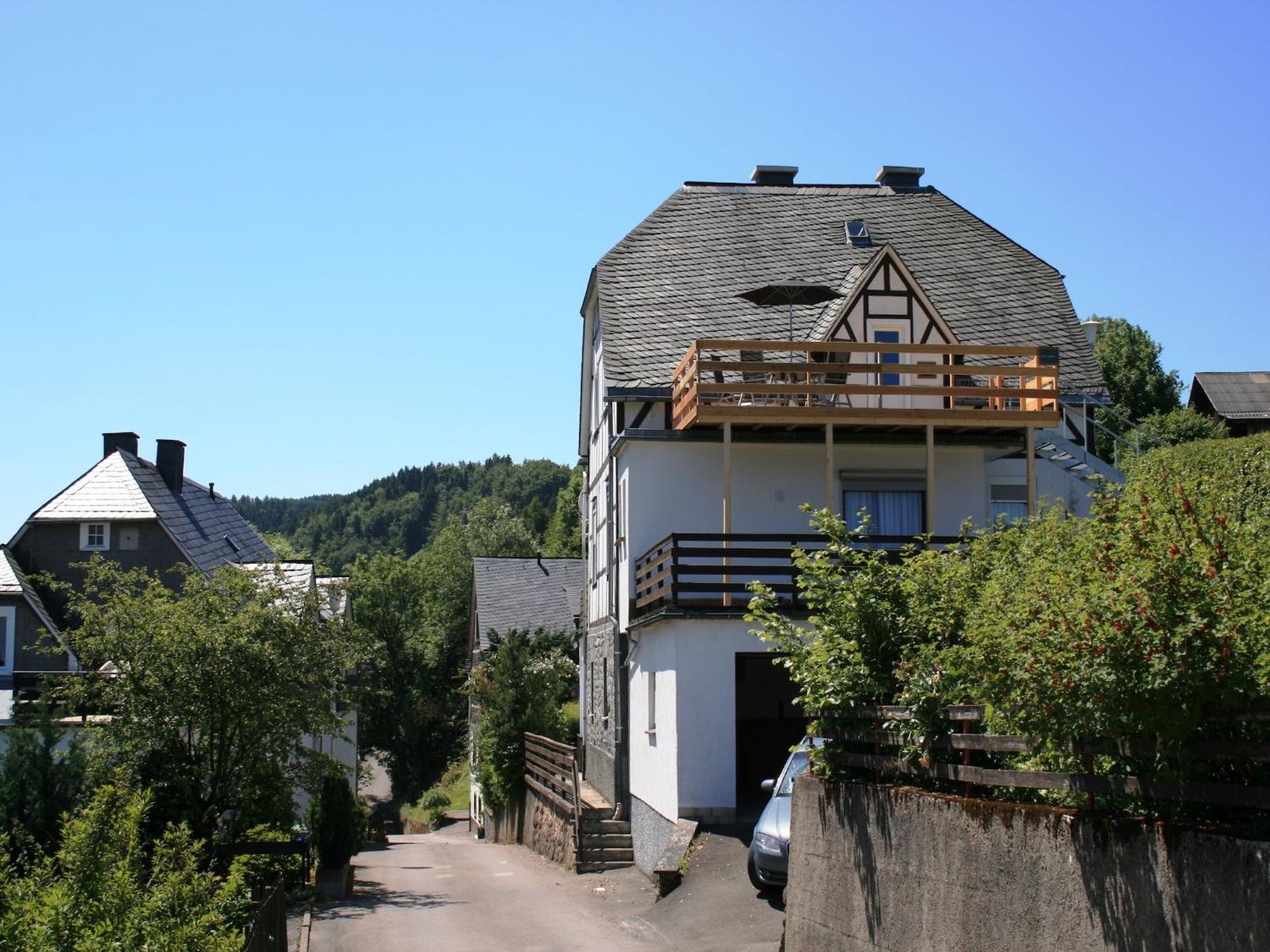 Cosy Apartment In Schwalefeld Near Willingen With Private Terrace エクステリア 写真