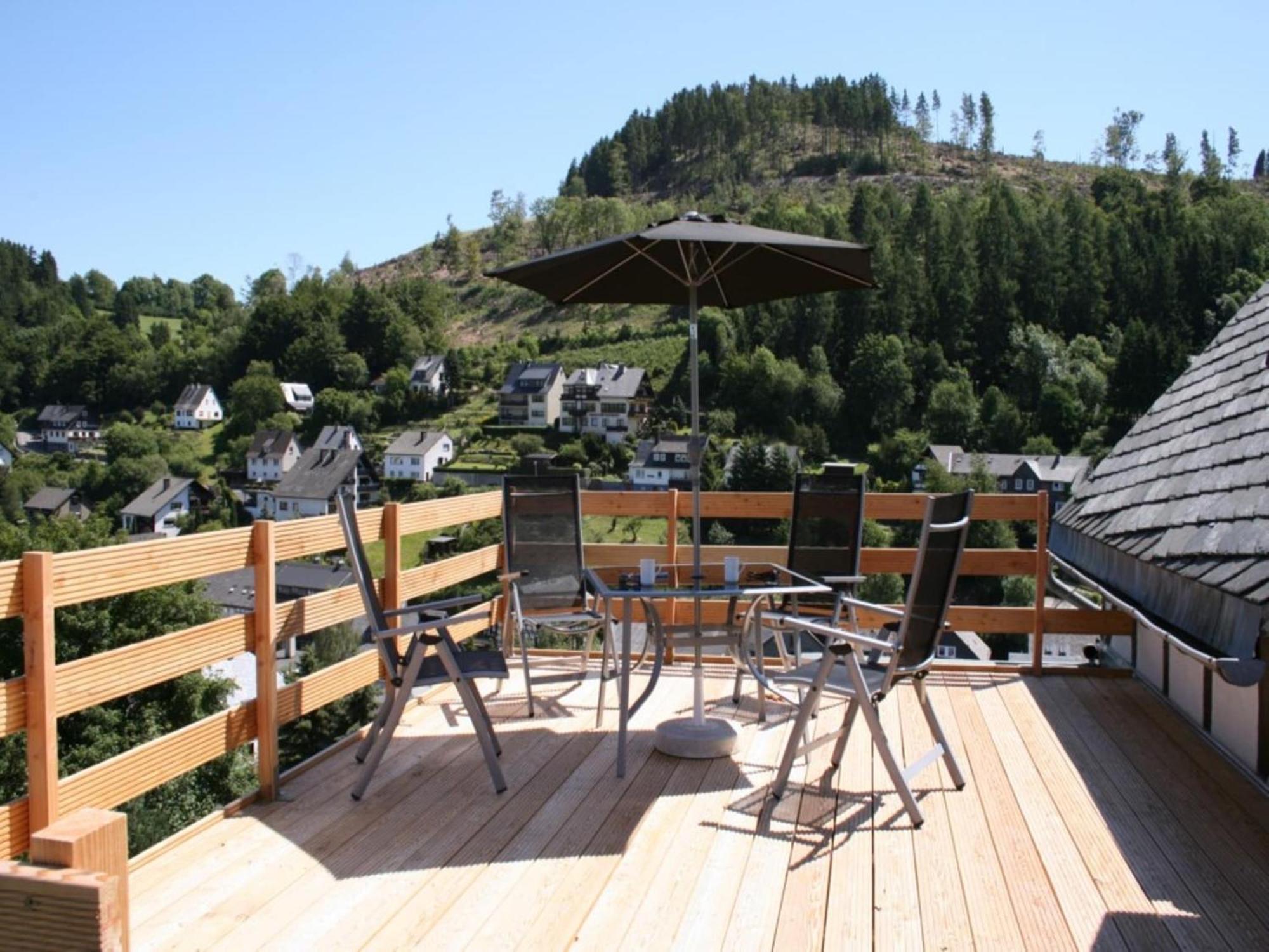 Cosy Apartment In Schwalefeld Near Willingen With Private Terrace エクステリア 写真