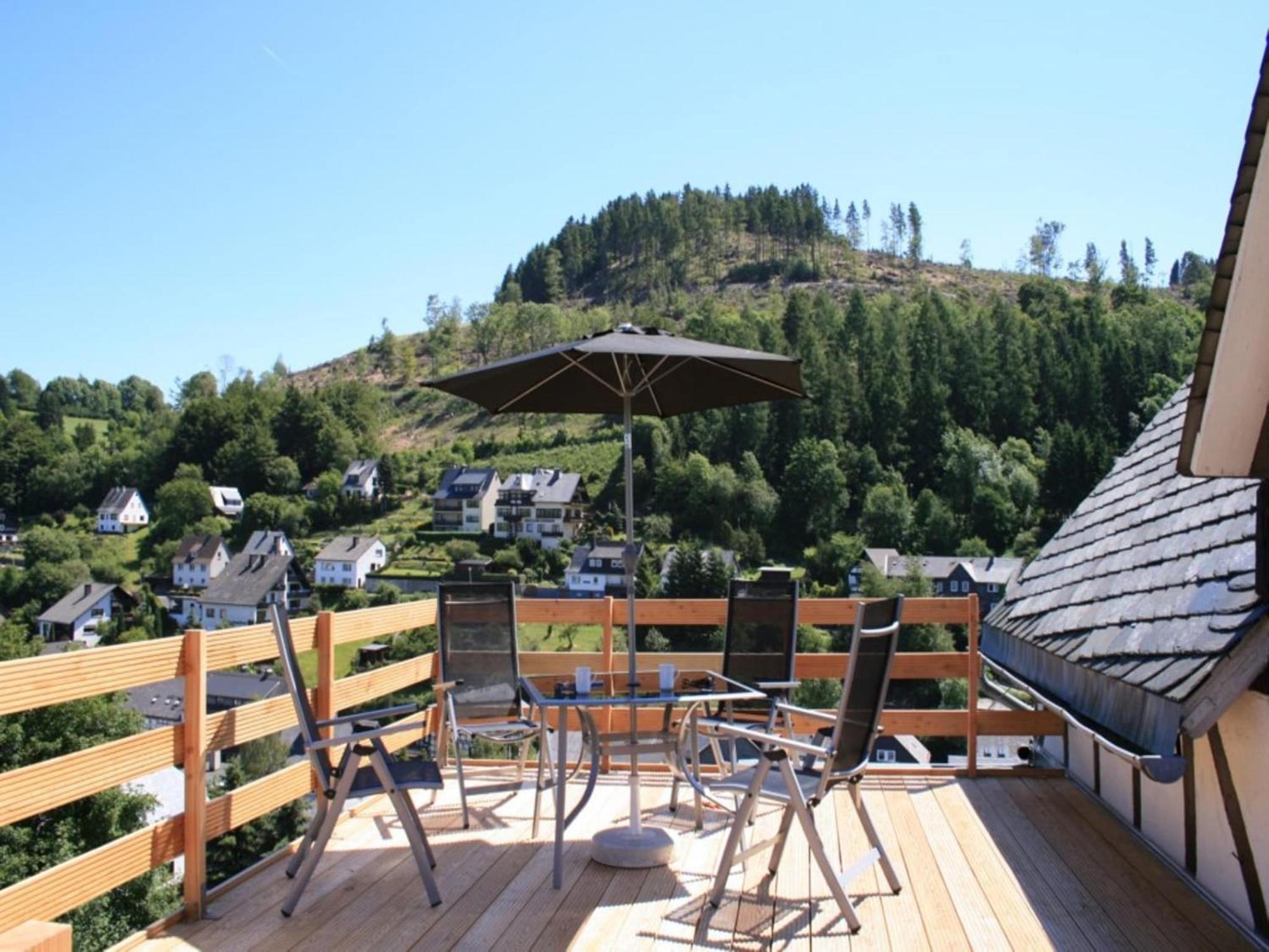 Cosy Apartment In Schwalefeld Near Willingen With Private Terrace エクステリア 写真