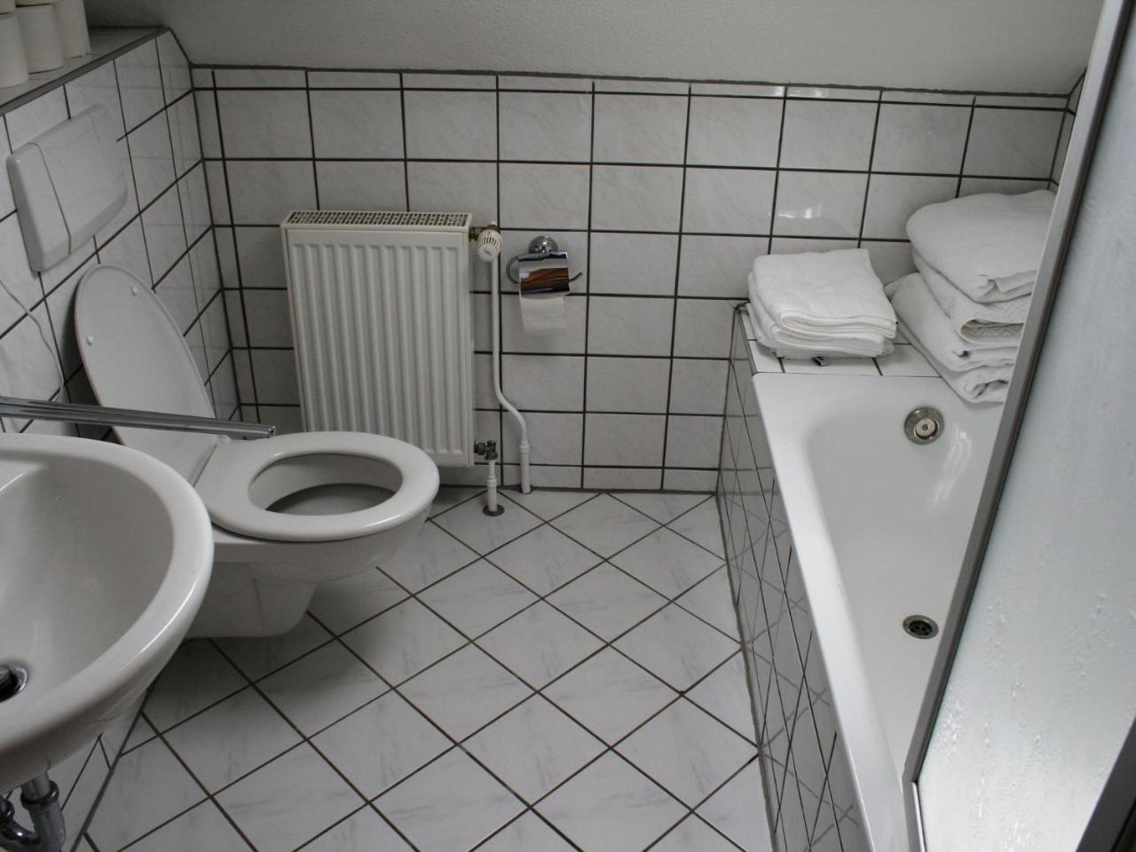 Cosy Apartment In Schwalefeld Near Willingen With Private Terrace エクステリア 写真
